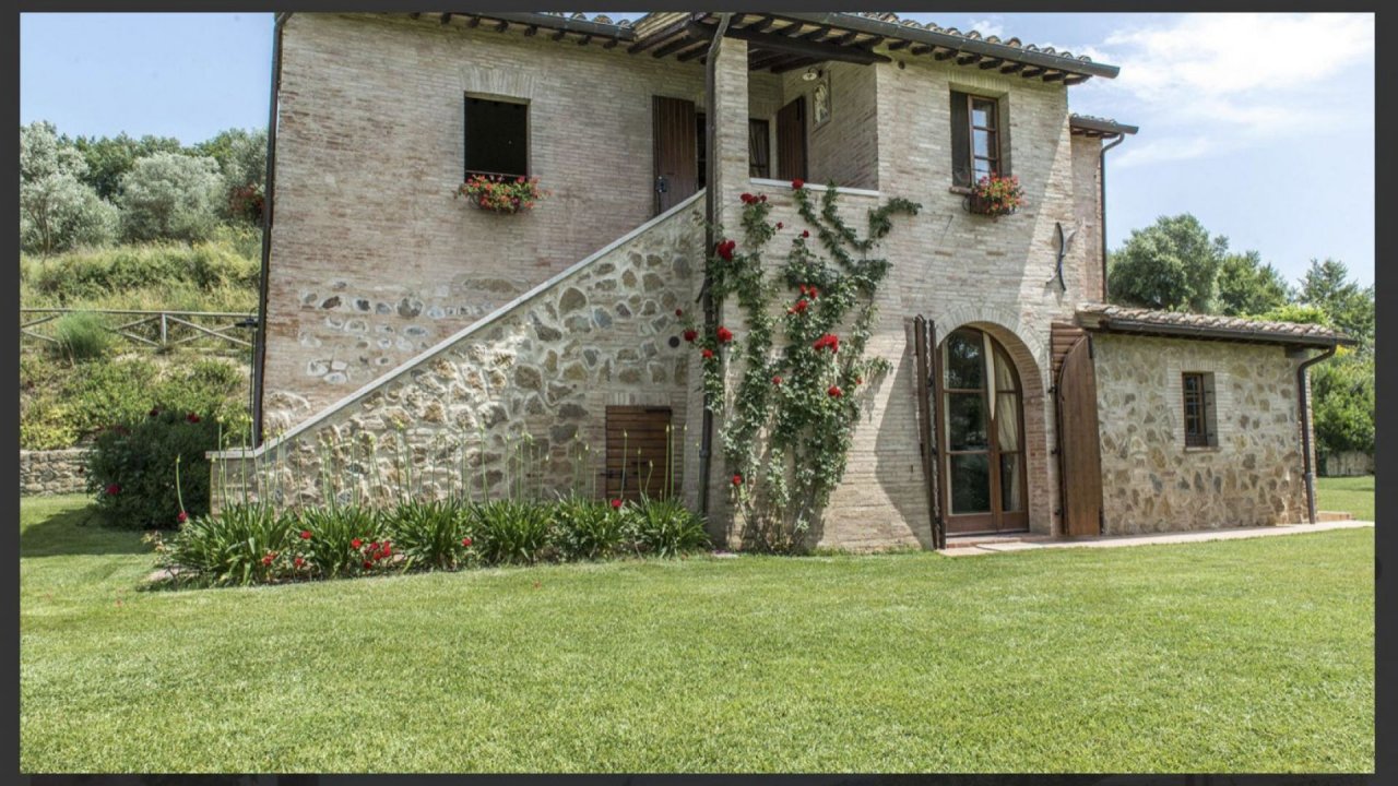 Se vende villa in  Montepulciano Toscana foto 10