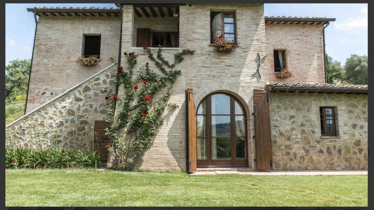 Se vende villa in  Montepulciano Toscana foto 4