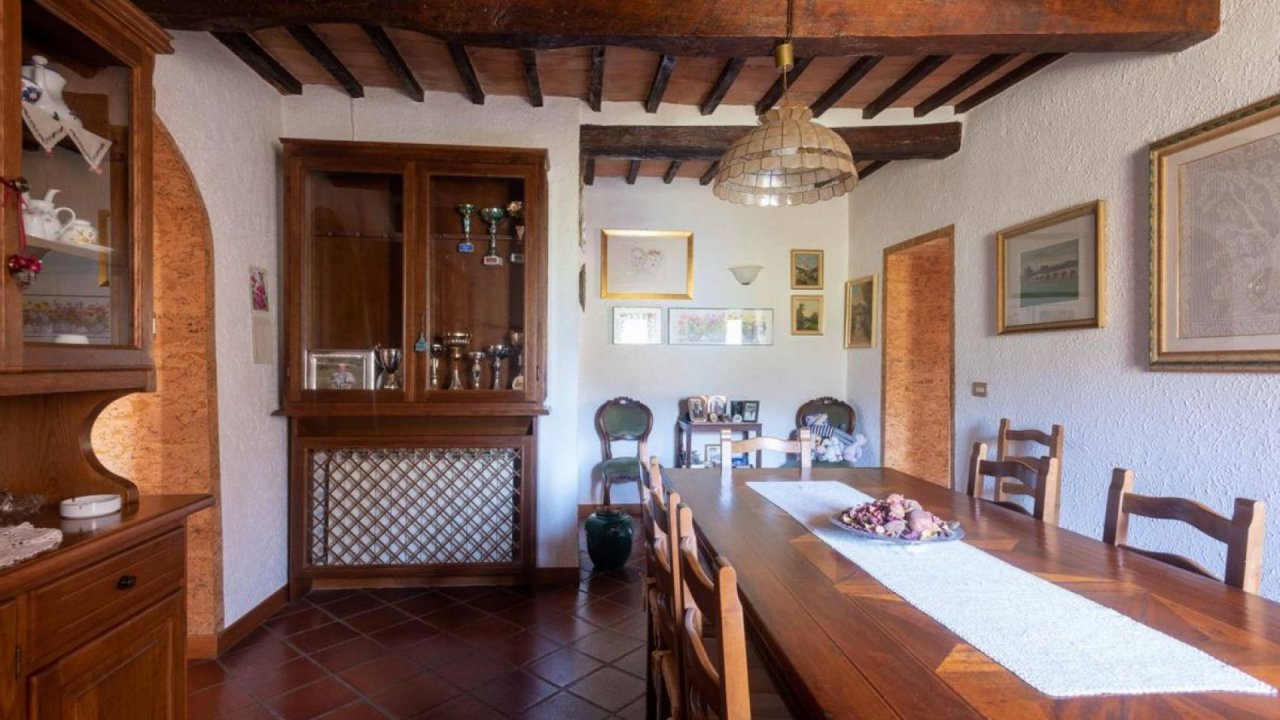 Se vende villa in  Cetona Toscana foto 5