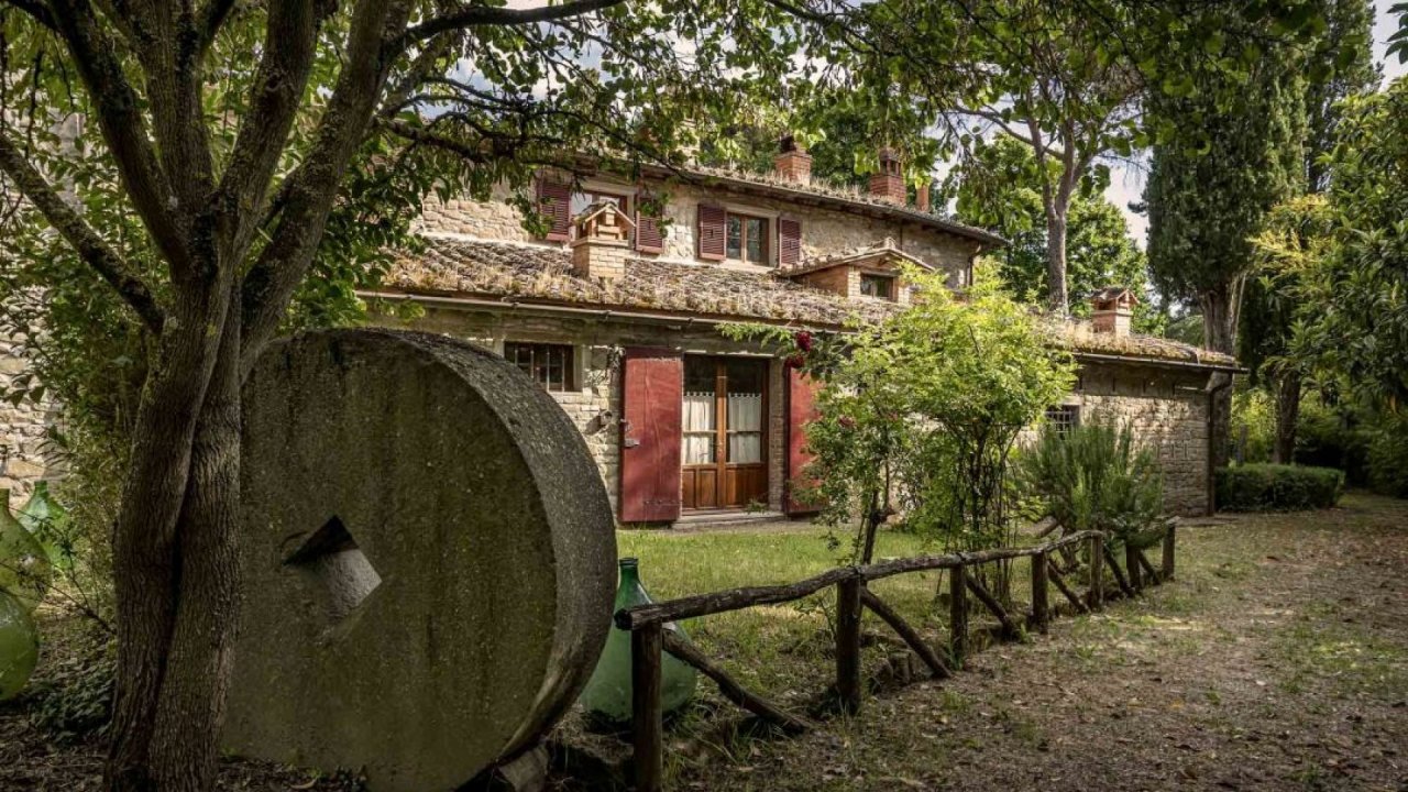 A vendre villa in  Cortona Toscana foto 10