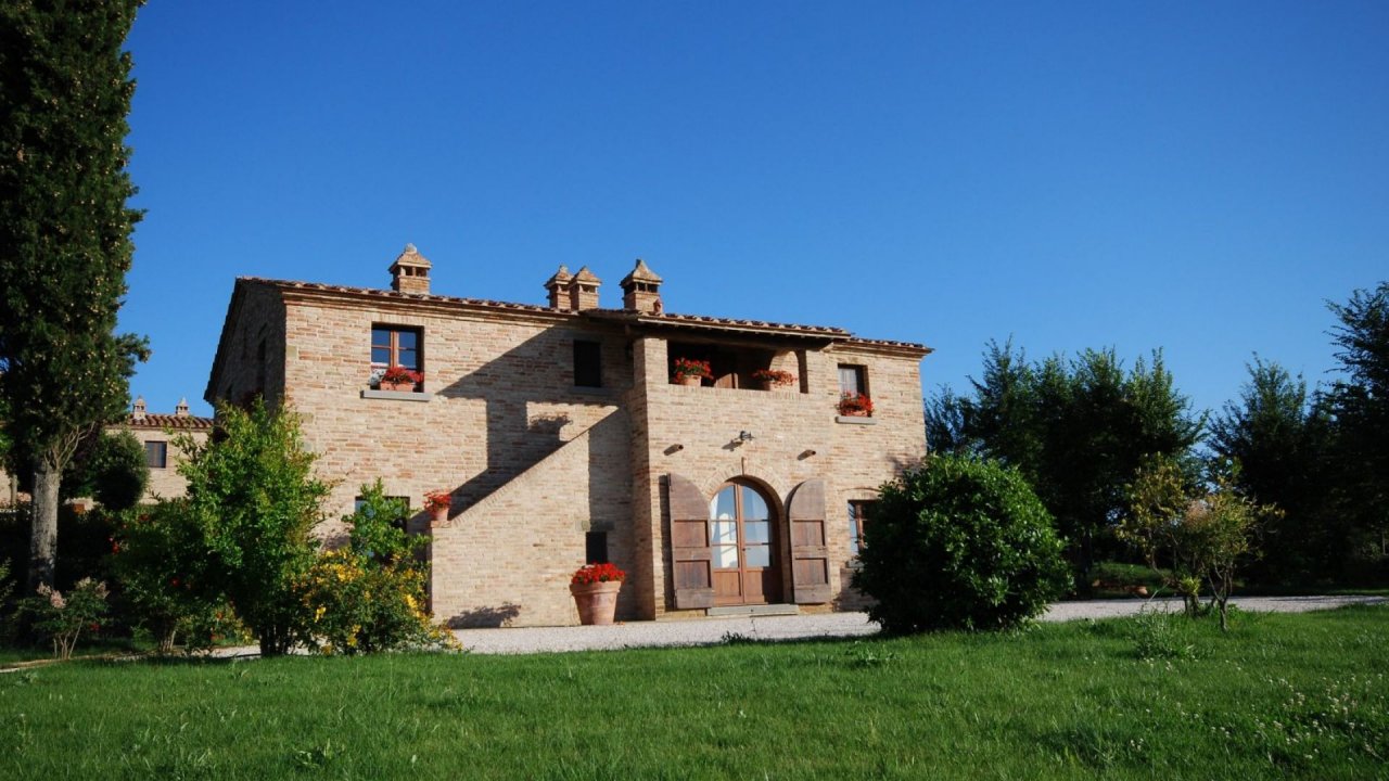 A vendre villa in  Cortona Toscana foto 1