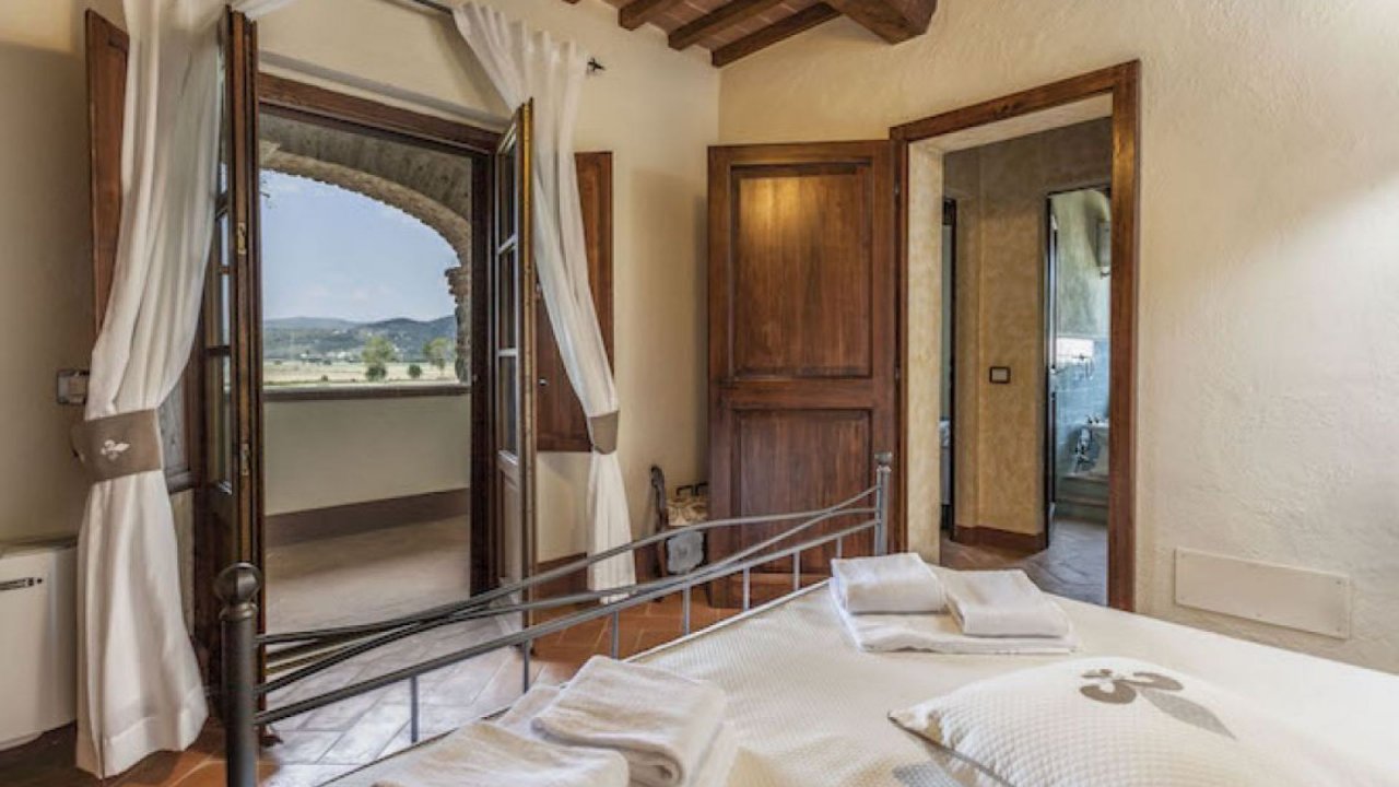 A vendre villa in  Cortona Toscana foto 3