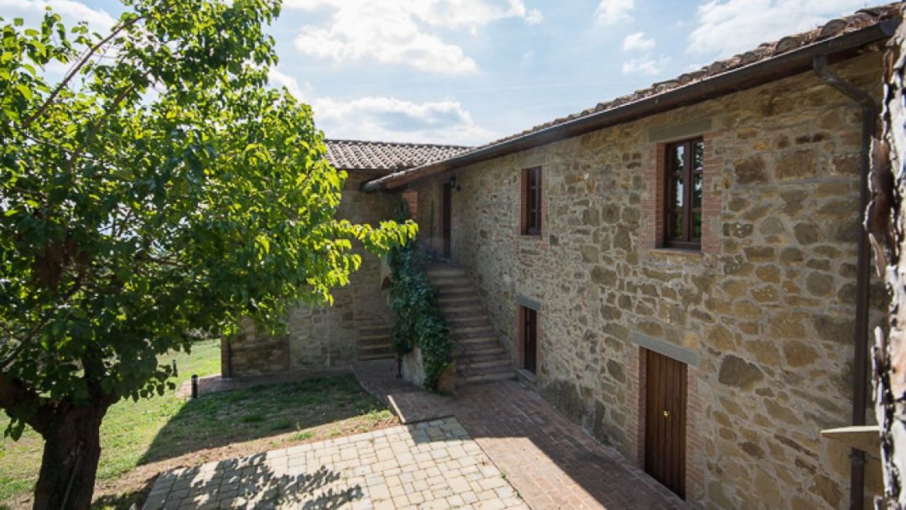 Se vende villa in  Passignano sul Trasimeno Umbria foto 4