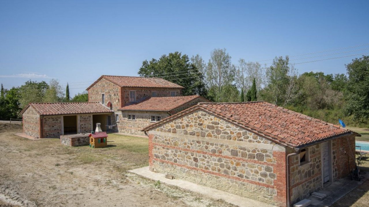 For sale villa in  Sarteano Toscana foto 14