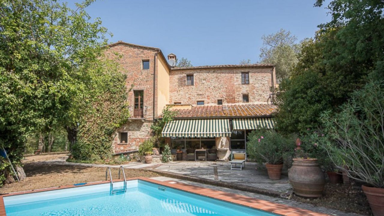A vendre villa in  Asciano Toscana foto 1