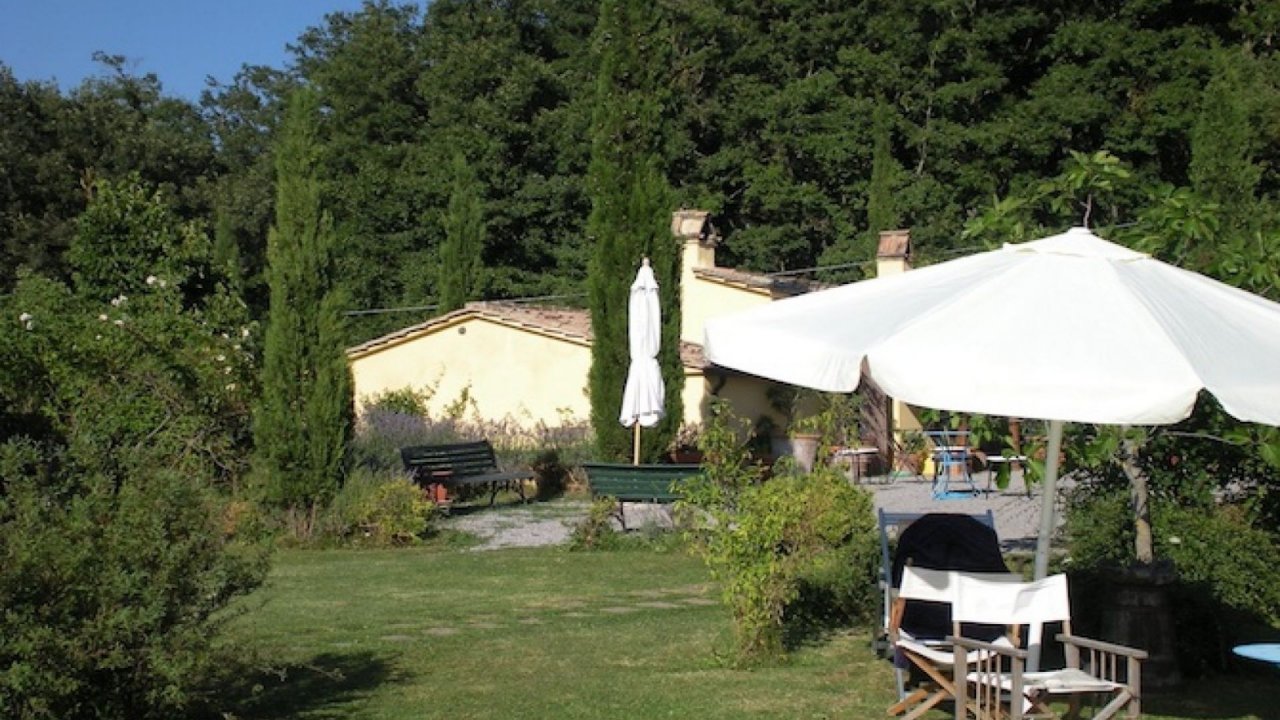 Se vende villa in  Sarteano Toscana foto 9