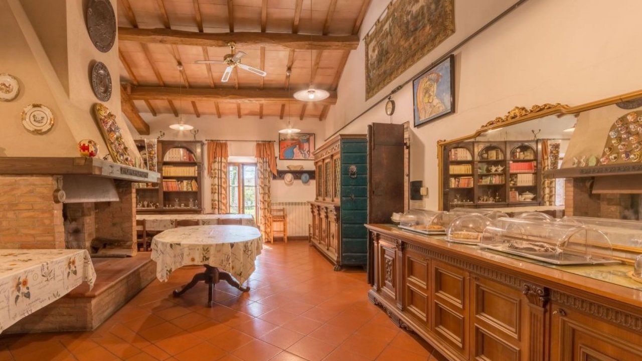 Se vende villa in  Siena Toscana foto 10