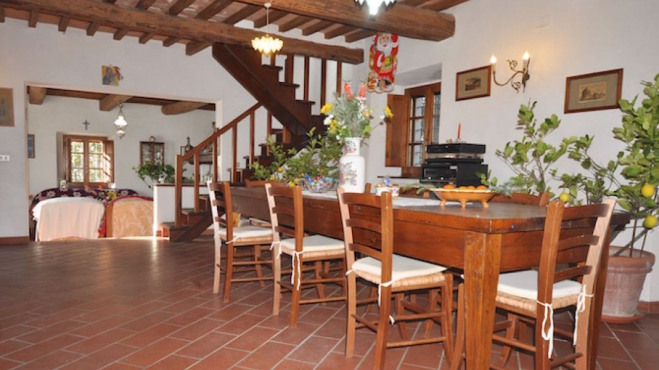 A vendre villa in  Cortona Toscana foto 17