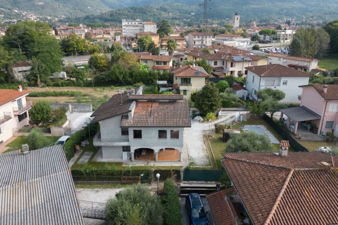 Zu verkaufen villa in ruhiges gebiet Camaiore Toscana foto 2