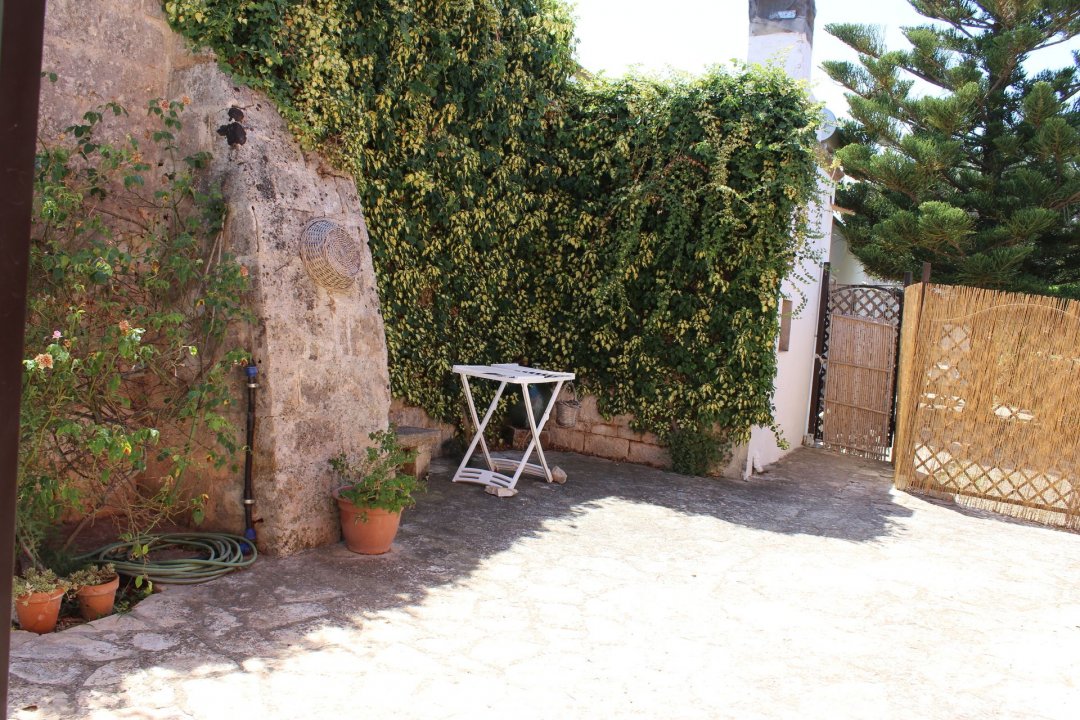 Se vende villa in zona tranquila San Vito dei Normanni Puglia foto 11