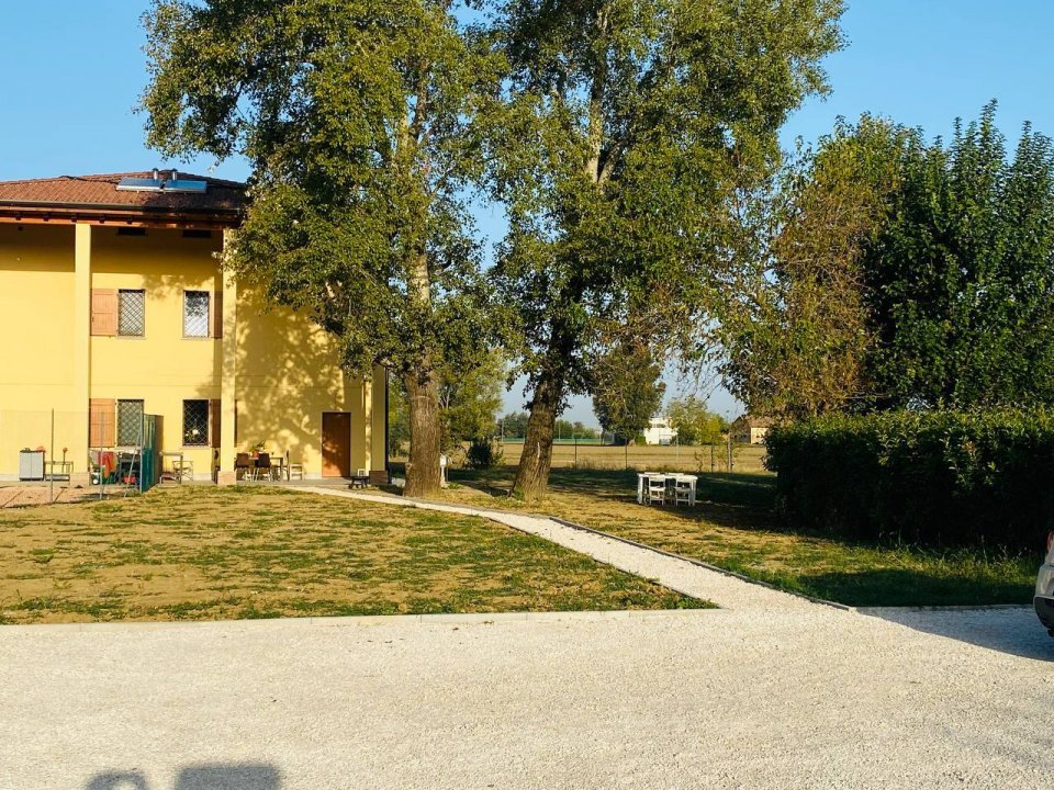 For sale villa in quiet zone Granarolo dell´Emilia Emilia-Romagna foto 4