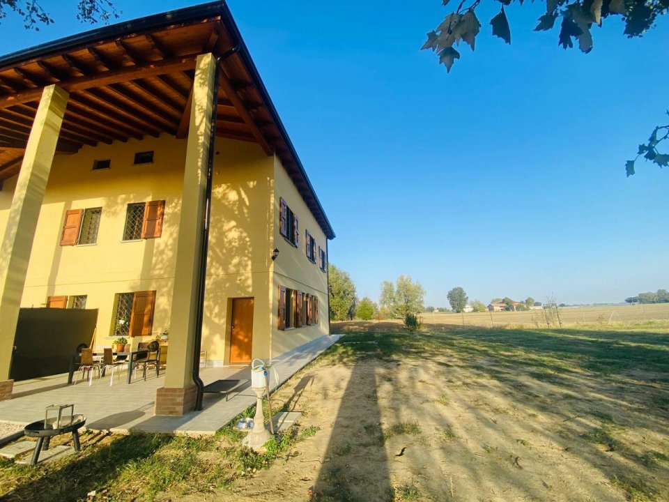For sale villa in quiet zone Granarolo dell´Emilia Emilia-Romagna foto 1