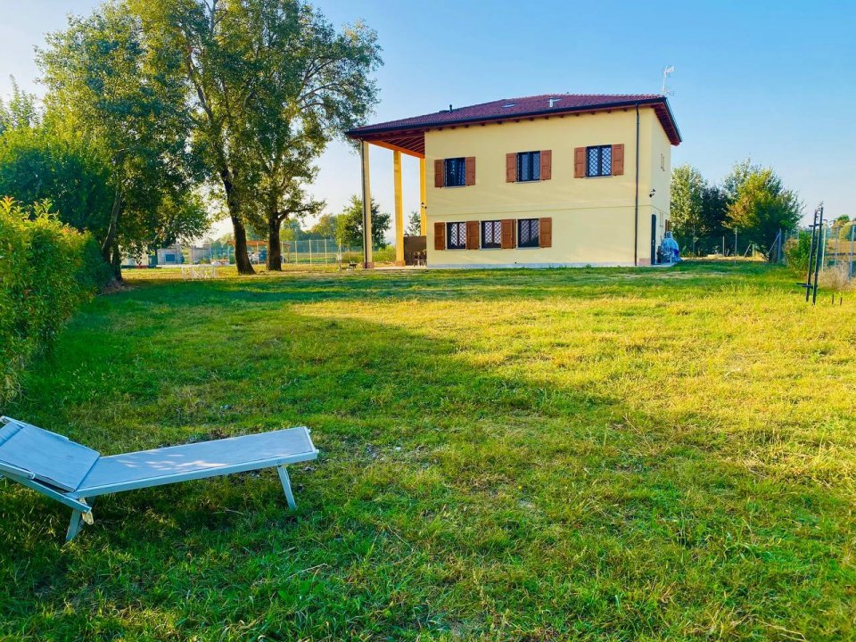 For sale villa in quiet zone Granarolo dell´Emilia Emilia-Romagna foto 9