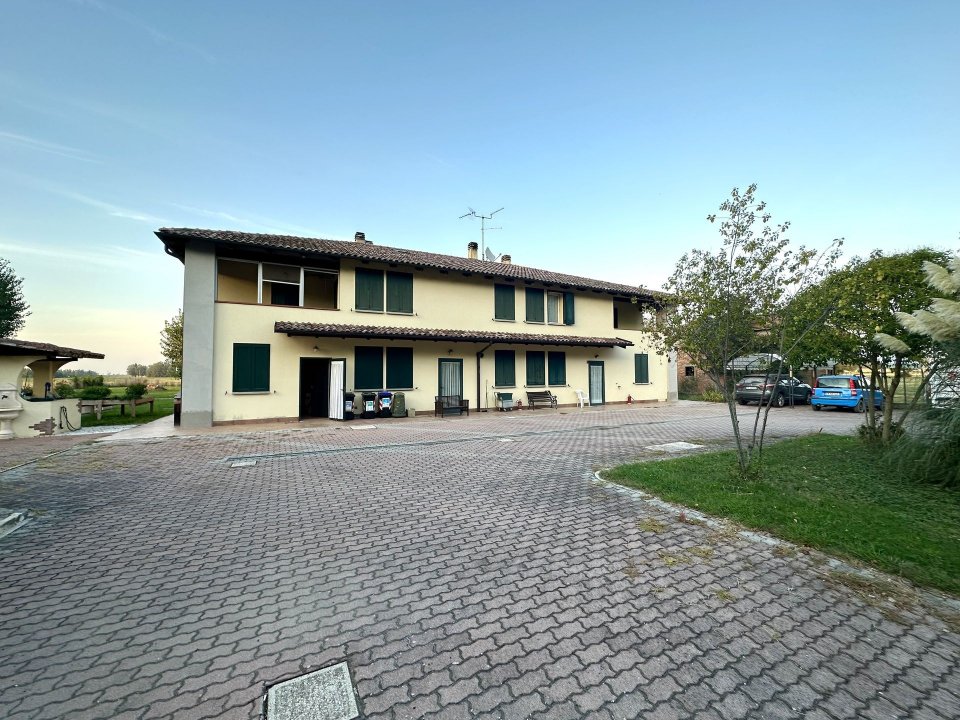 A vendre villa in zone tranquille Sala Bolognese Emilia-Romagna foto 1