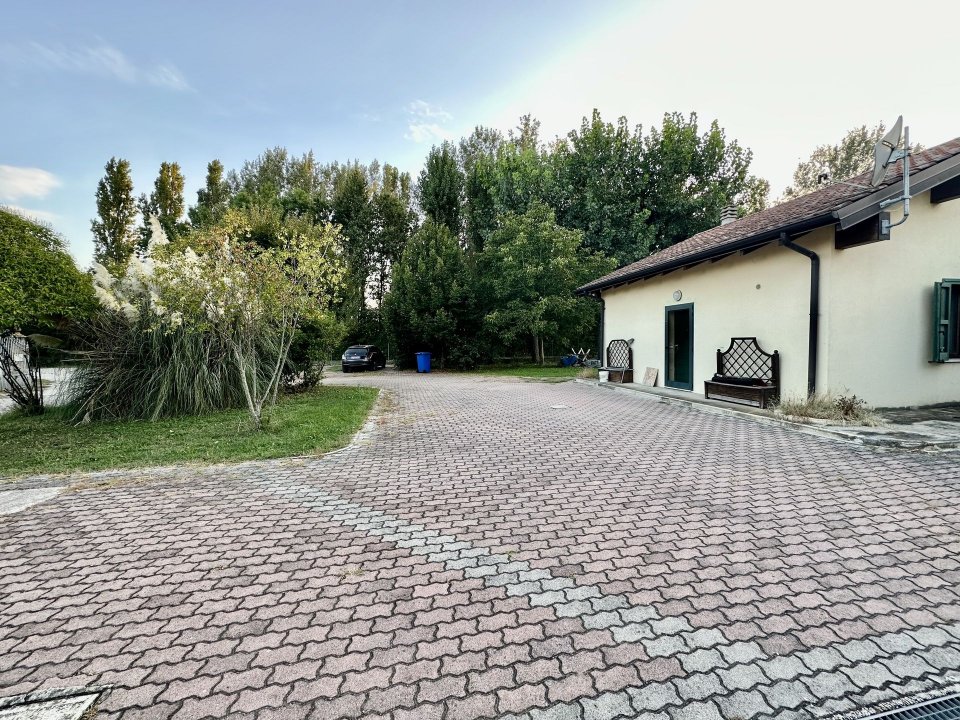 A vendre villa in zone tranquille Sala Bolognese Emilia-Romagna foto 35