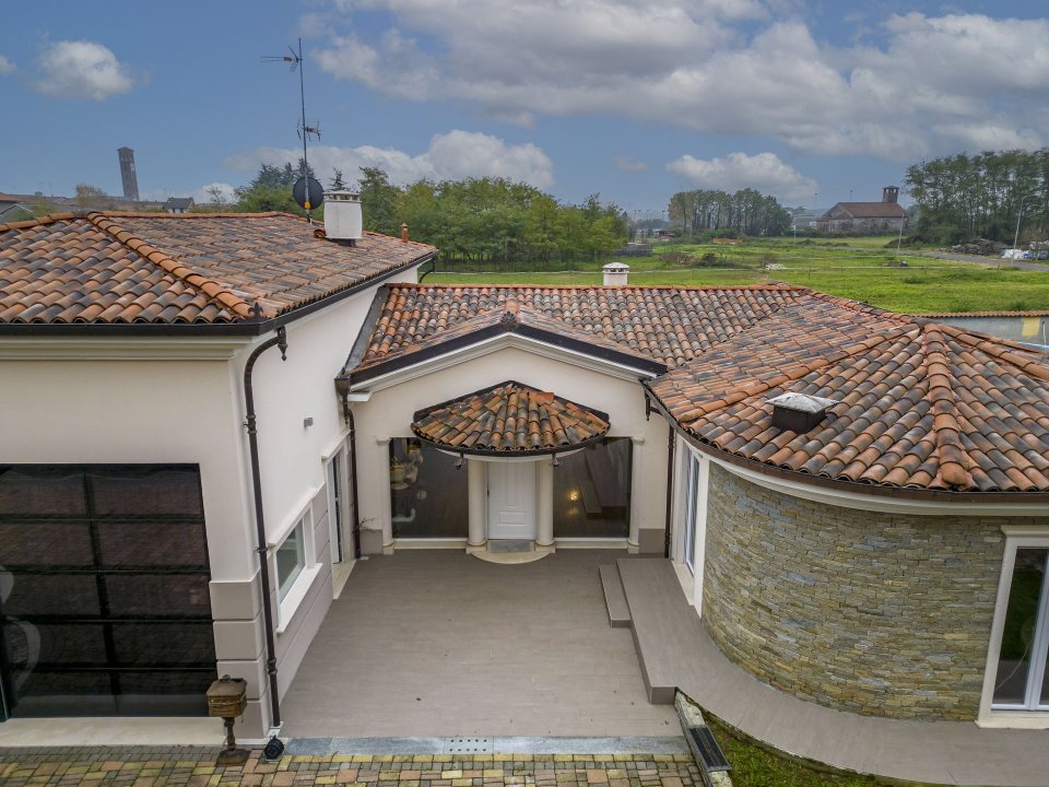 For sale villa in city Lenta Piemonte foto 55