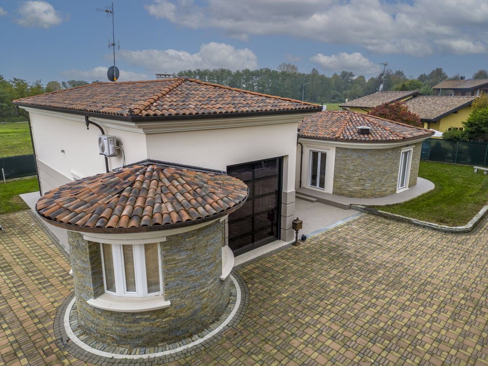 For sale villa in city Lenta Piemonte foto 56