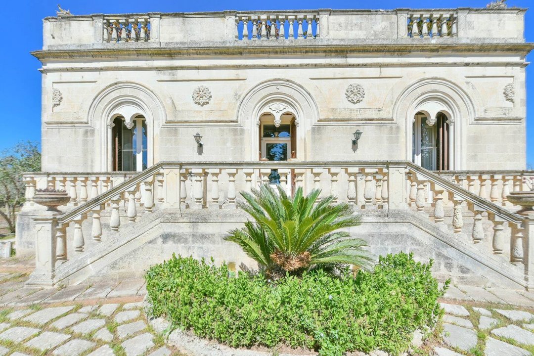 A vendre villa in zone tranquille Mesagne Puglia foto 2