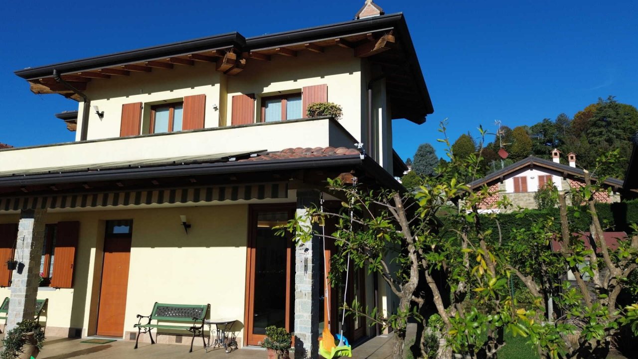 Zu verkaufen villa in ruhiges gebiet Merate Lombardia foto 7