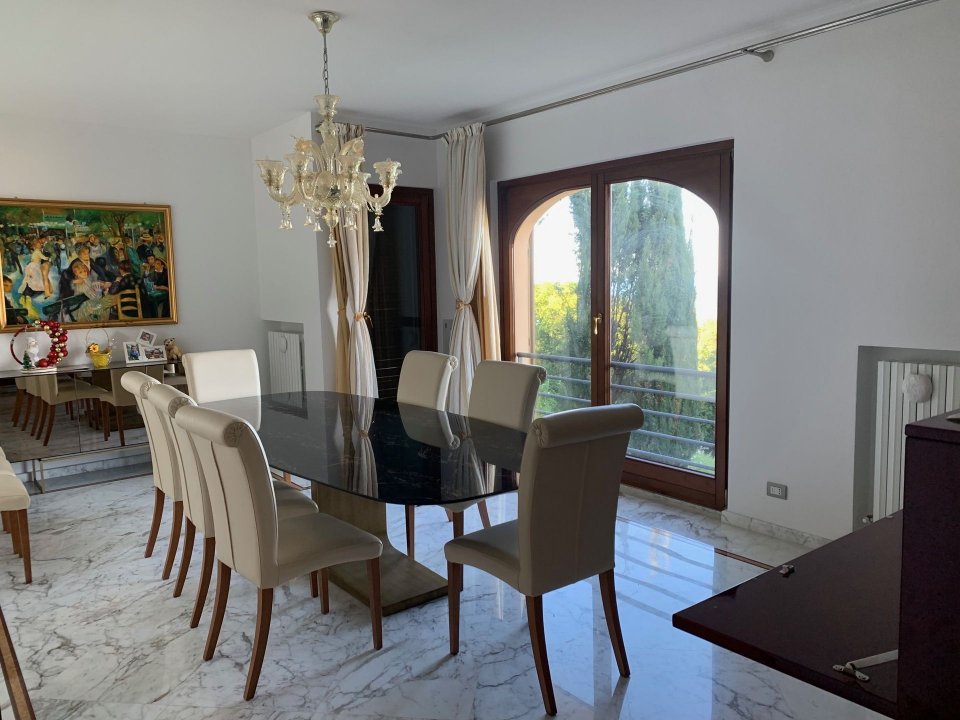 A vendre villa in zone tranquille Pesaro Marche foto 11