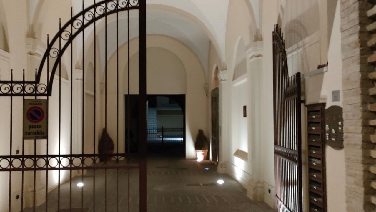 Para venda palácio in cidade Pesaro Marche foto 5