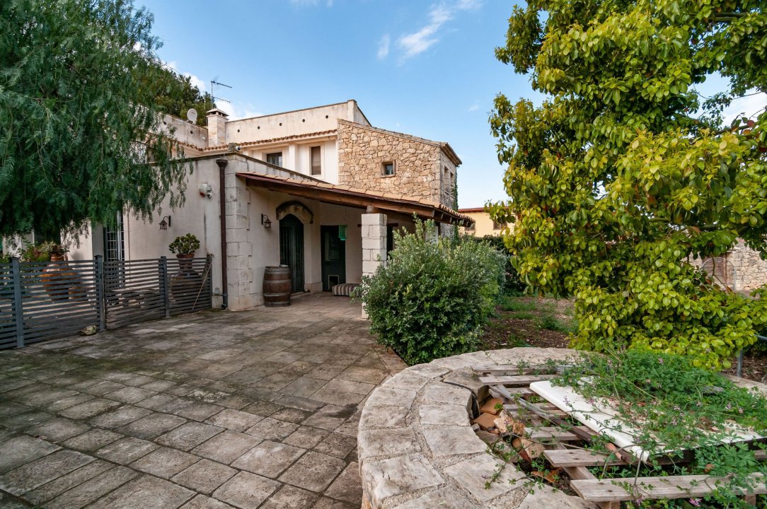 Se vende villa in zona tranquila Siracusa Sicilia foto 41
