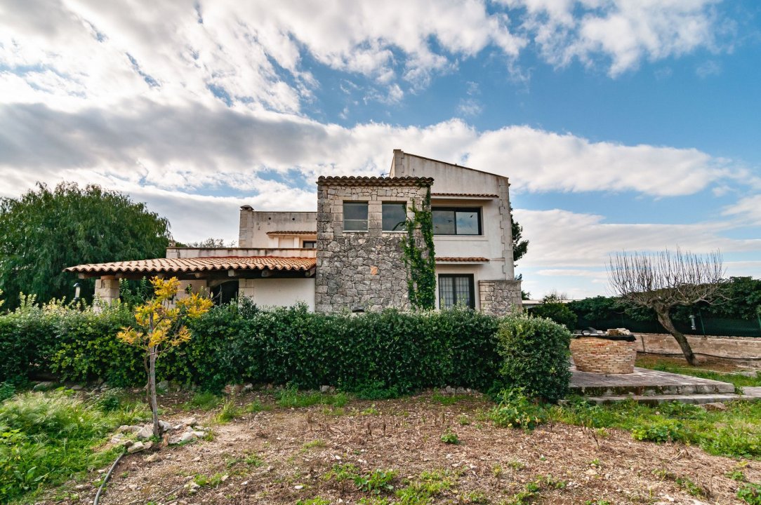 Se vende villa in zona tranquila Siracusa Sicilia foto 45
