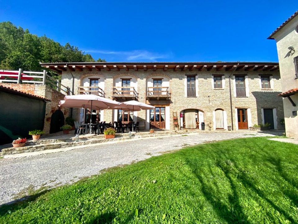 For sale cottage in quiet zone Somano Piemonte foto 3