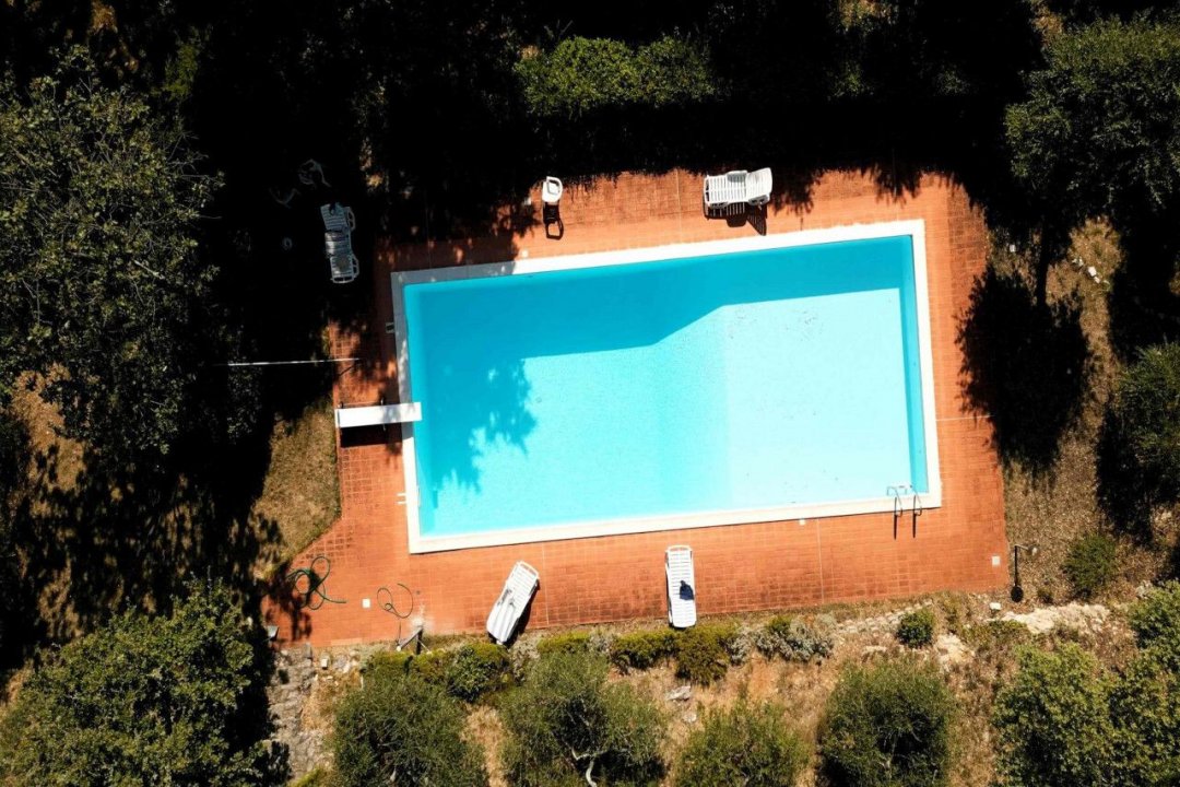 Se vende villa in zona tranquila Perugia Umbria foto 10