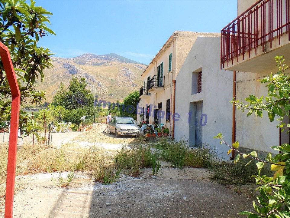 Se vende transacción inmobiliaria in zona tranquila Castellammare del Golfo Sicilia foto 16