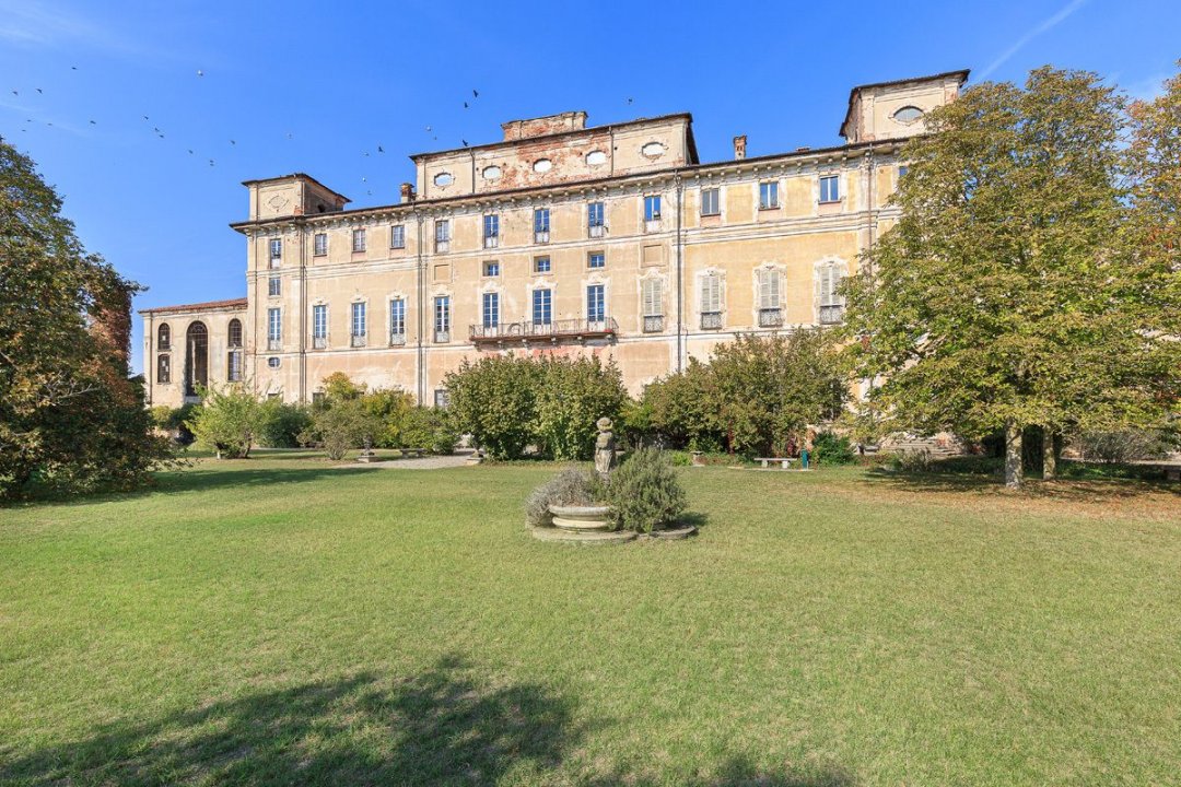 Se vende villa in zona tranquila Milano Lombardia foto 56