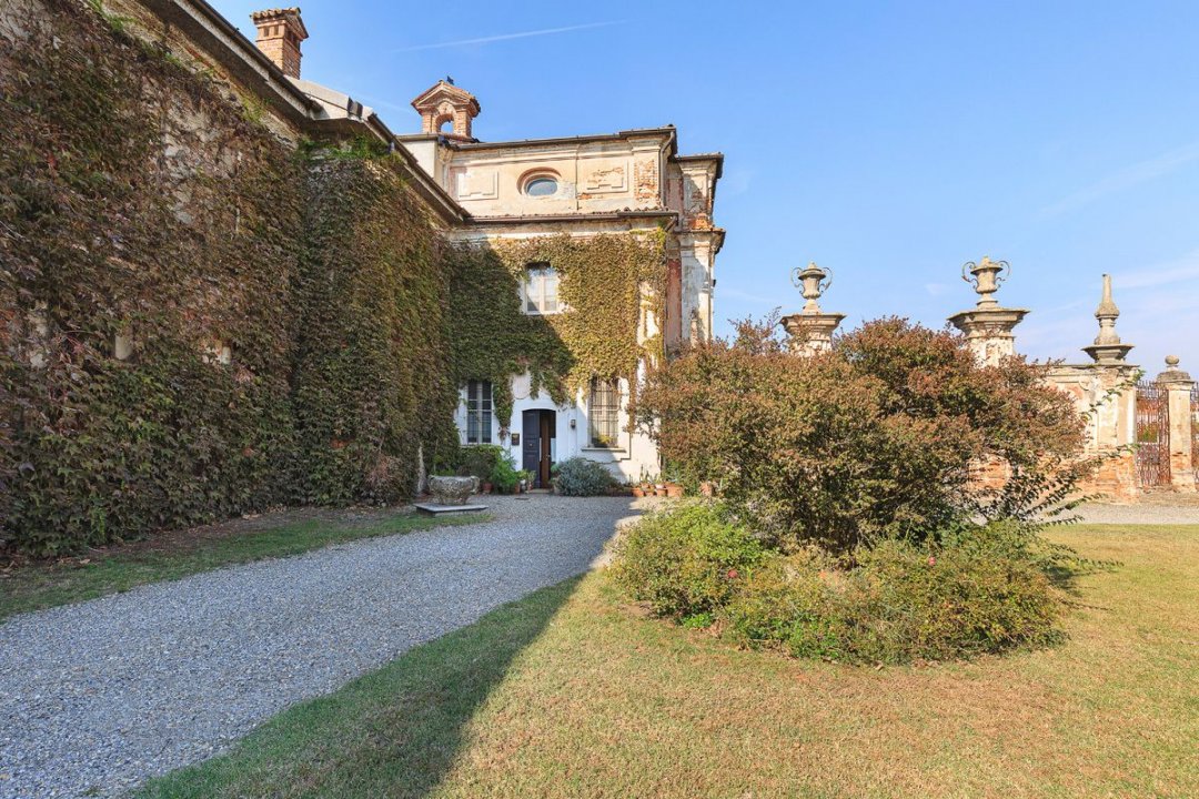 Se vende villa in zona tranquila Milano Lombardia foto 60