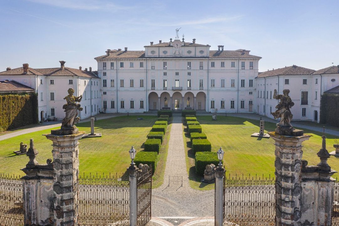 Se vende villa in zona tranquila Milano Lombardia foto 46