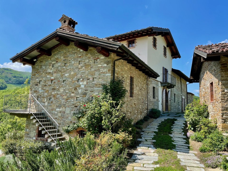 For sale cottage in quiet zone Piozzano Emilia-Romagna foto 2