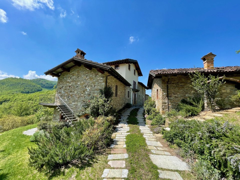 For sale cottage in quiet zone Piozzano Emilia-Romagna foto 3