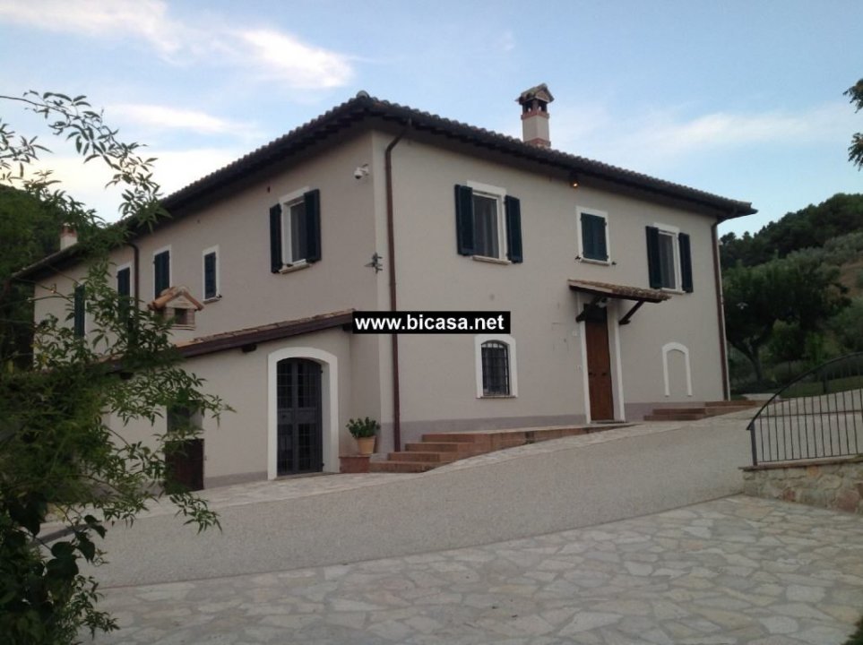 Zu verkaufen villa in ruhiges gebiet Spoleto Umbria foto 1