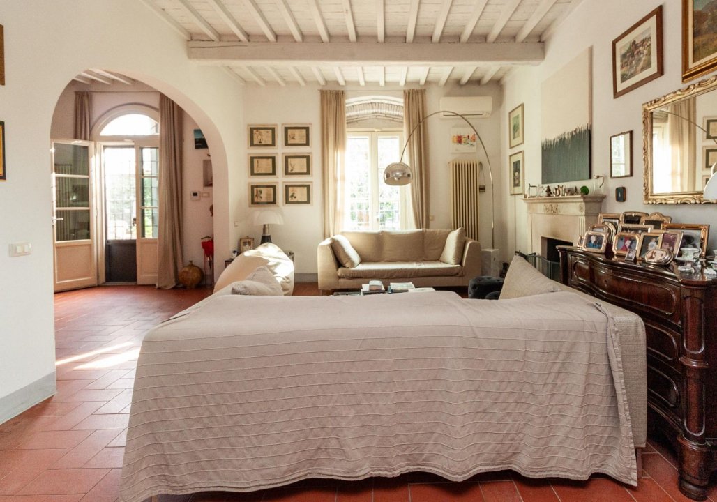 Se vende villa in zona tranquila San Giuliano Terme Toscana foto 2