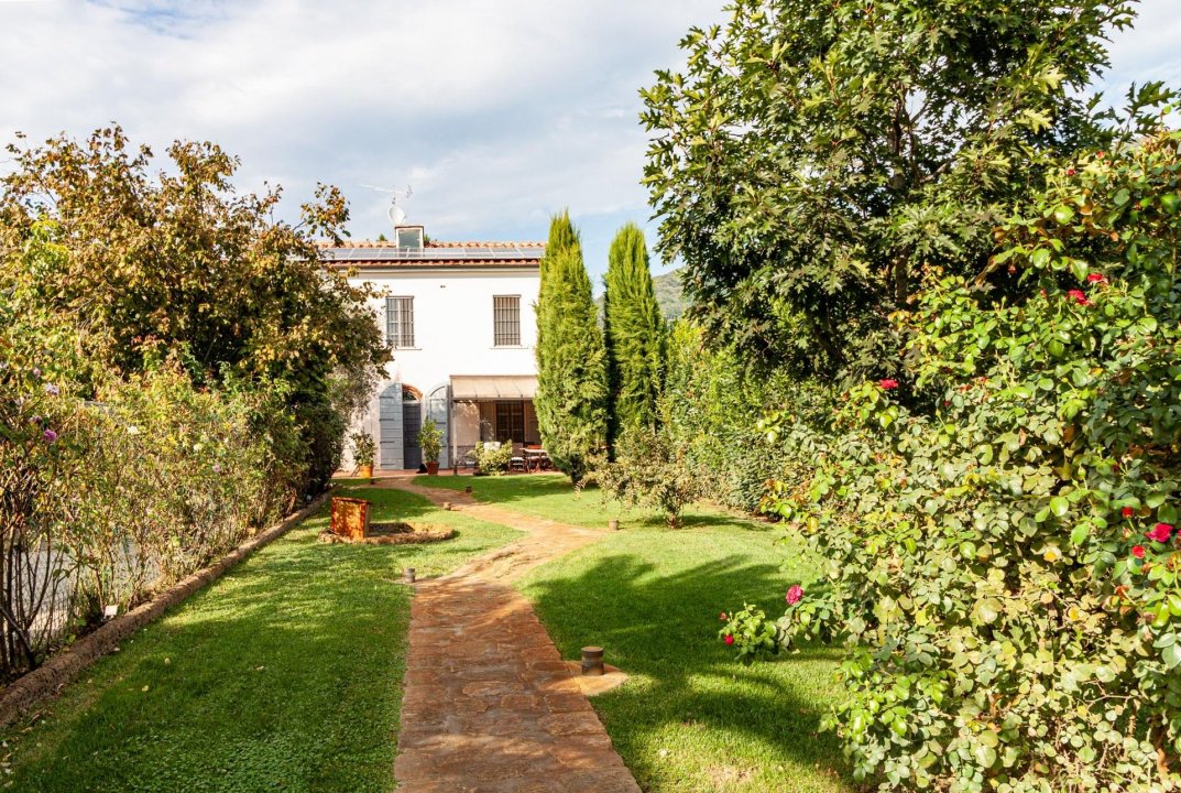 Se vende villa in zona tranquila San Giuliano Terme Toscana foto 32