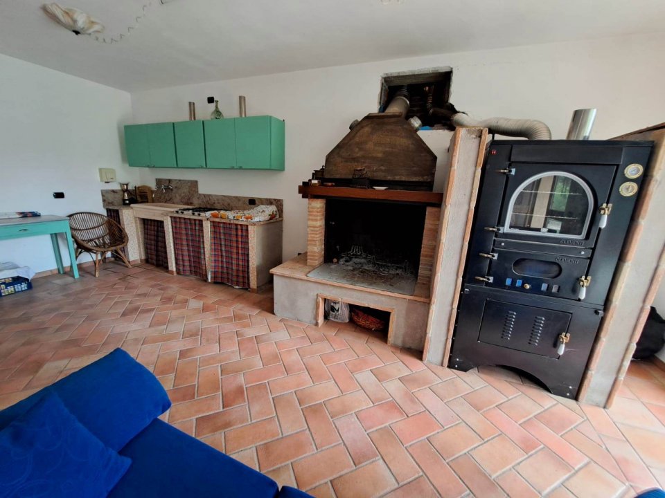 Se vende villa in zona tranquila Nocera Umbra Umbria foto 31