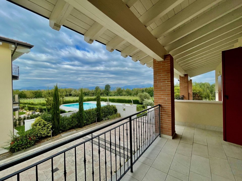 Se vende villa by the lago Desenzano del Garda Lombardia foto 6