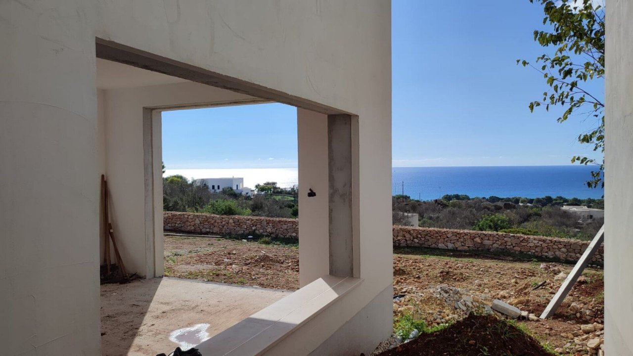 Se vende villa by the mar Castrignano del Capo Puglia foto 10