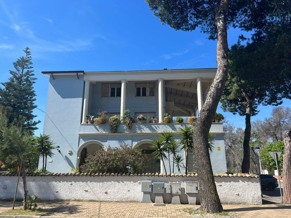 Se vende villa by the mar Pescara Abruzzo foto 1