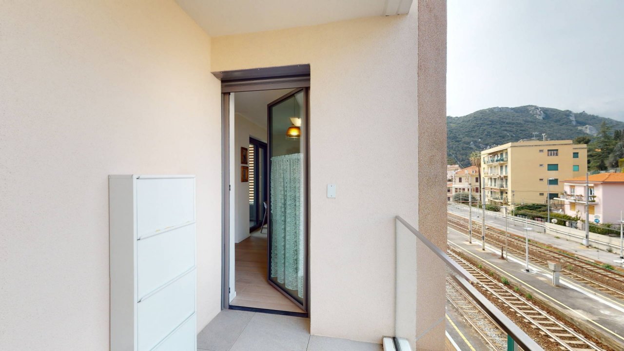For sale apartment by the sea Finale Ligure Liguria foto 39