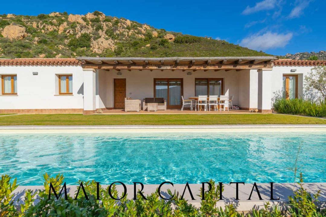 Se vende villa in zona tranquila Olbia Sardegna foto 2