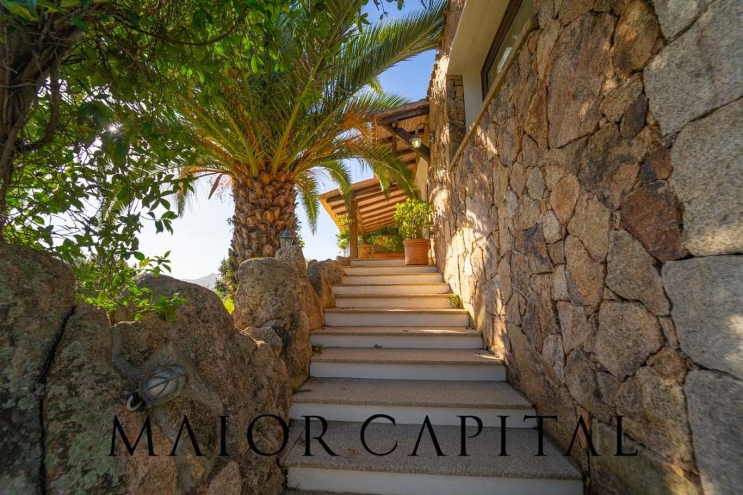 Se vende villa in zona tranquila Arzachena Sardegna foto 40