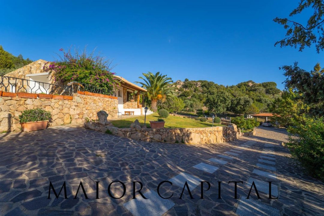 Se vende villa in zona tranquila Arzachena Sardegna foto 48
