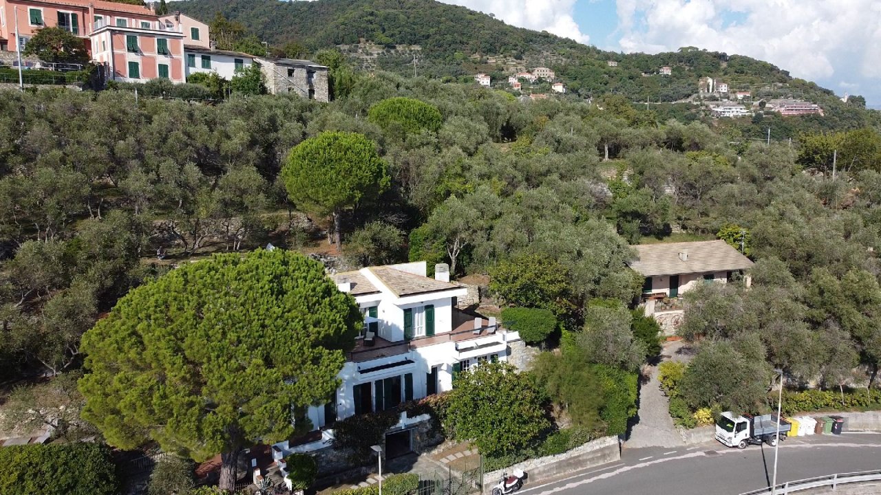 For sale villa in quiet zone Chiavari Liguria foto 4