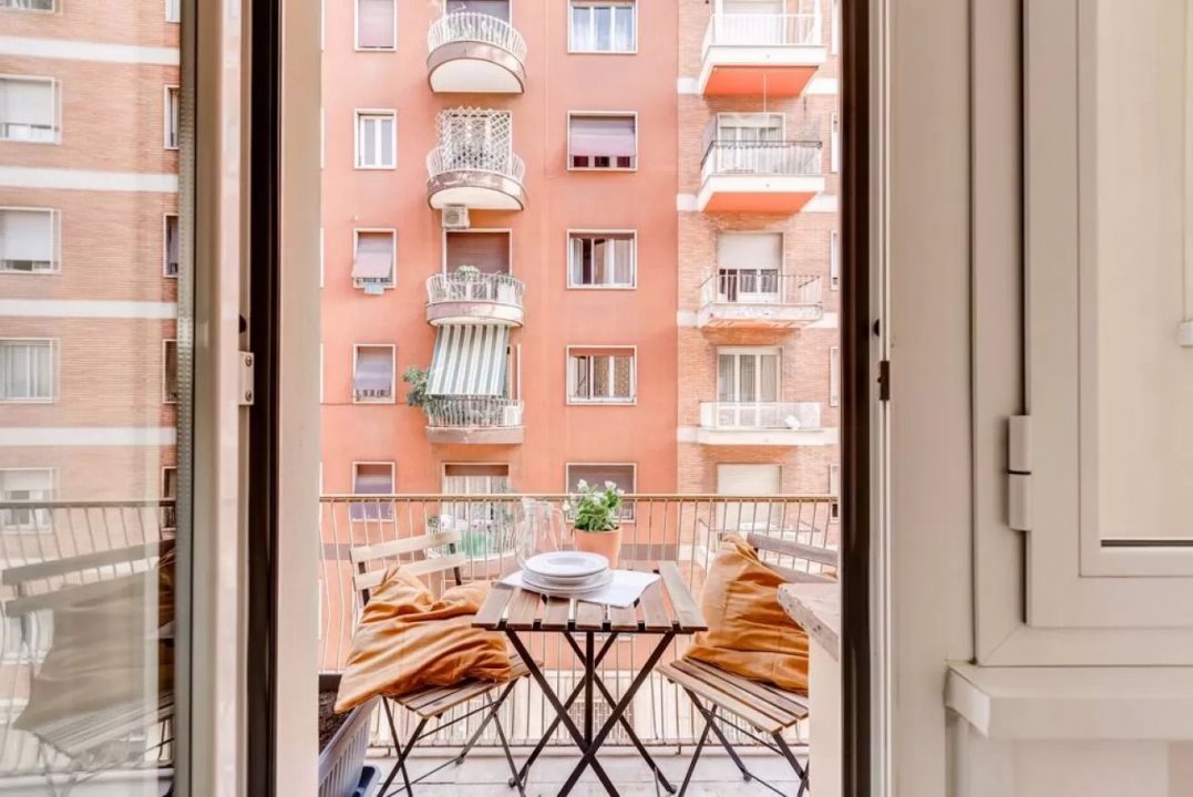 Short rent flat in city Roma Lazio foto 10