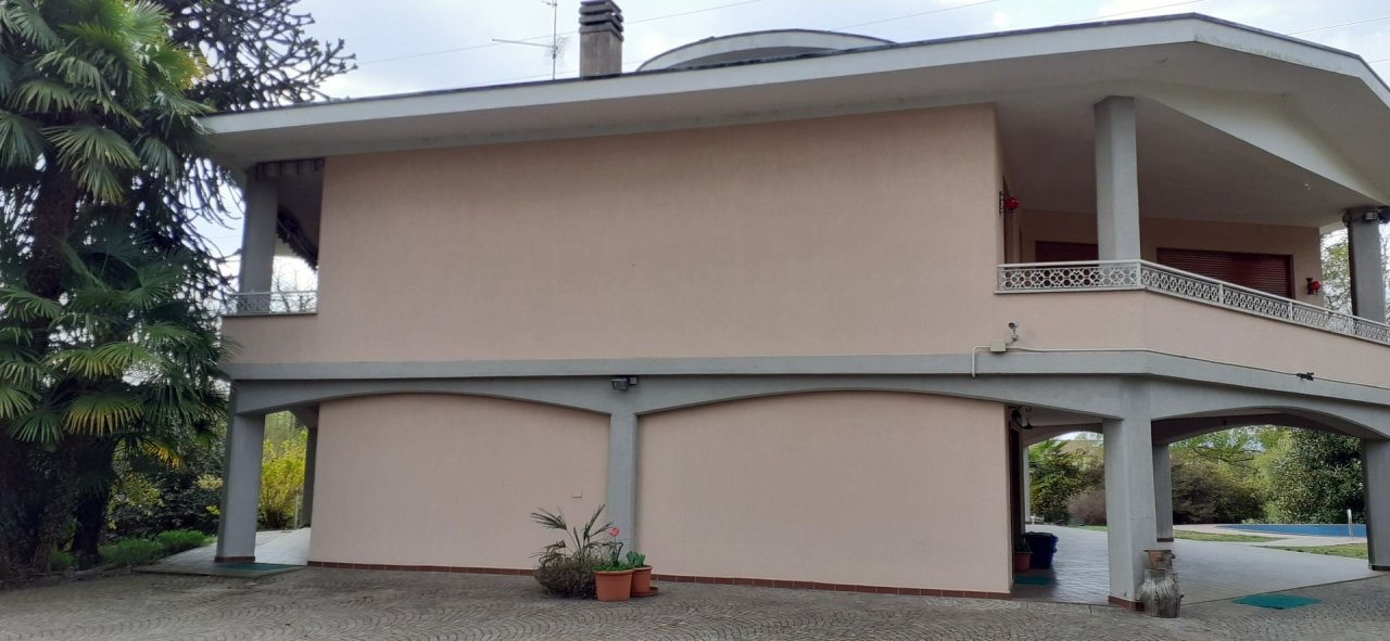 A vendre villa in zone tranquille Golasecca Lombardia foto 7