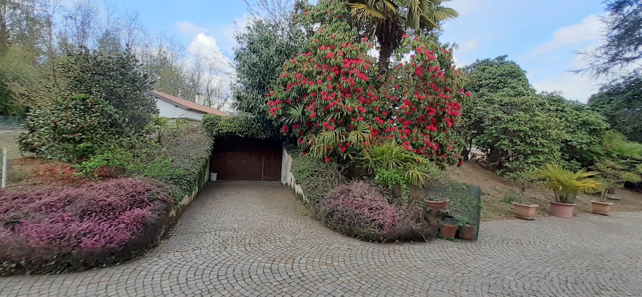 A vendre villa in zone tranquille Golasecca Lombardia foto 18